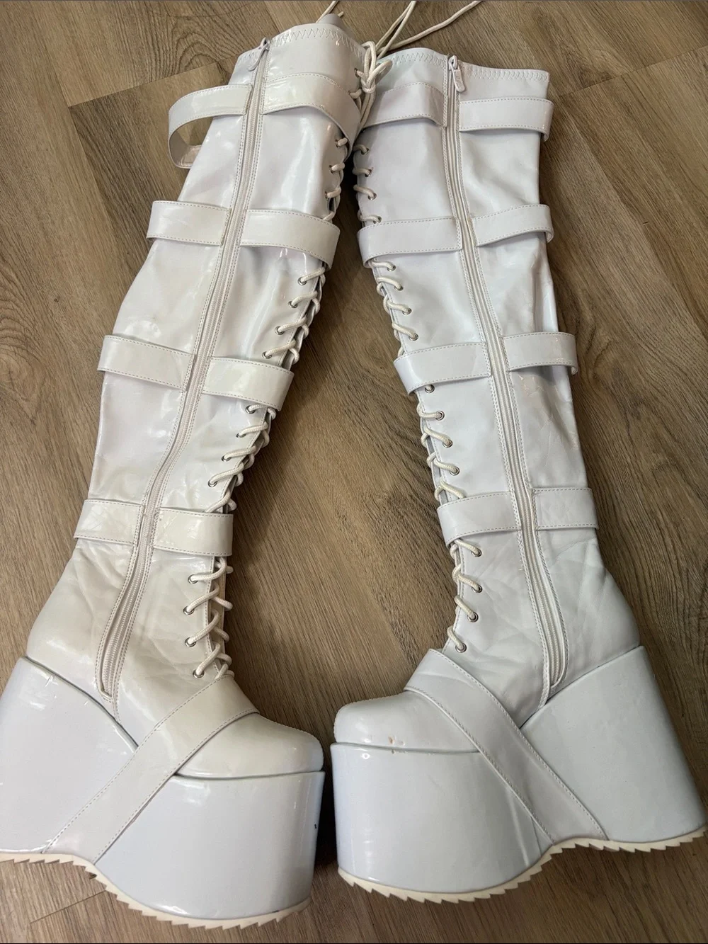 Ellie Shoes White 500-KAMORA Chunky Platform Thigh High Buckle Boots Size 7 goth